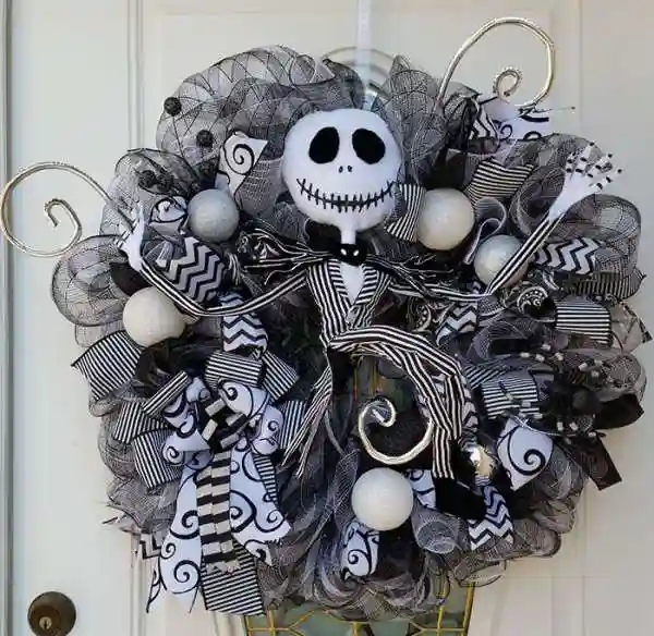 Венки на дверь для праздника Хэллоуин