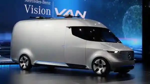 Mercedes-Benz Vision Van: будущее доставки товаров