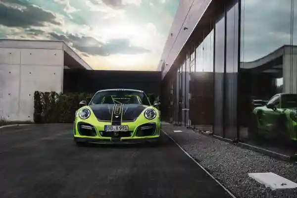 Ателье TechArt представило тюнинг Porsche 991 Turbo GTstreet R