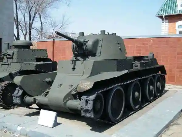 Малые и лёгкие танки СССР. БТ-7