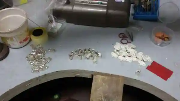 Как сделать стильный серебряный браслет