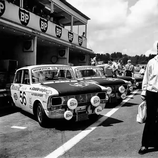 Mercedes-Benz 300 SEL 6.3