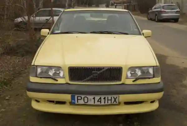 Volvo 850 T5-R 1995 "The Flying Banana"