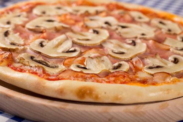 10 рецептов вкусной пиццы, которую вы сможете приготовить сами