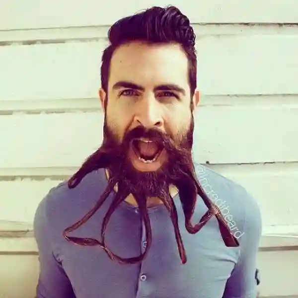 Mr. Incredibeard и его эпические скульптуры из бороды