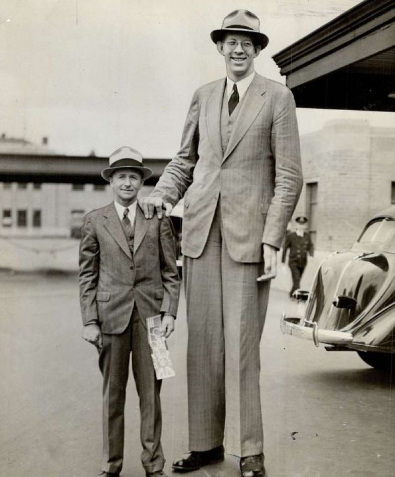 Роберт Уодлоу - самый высокий человек 