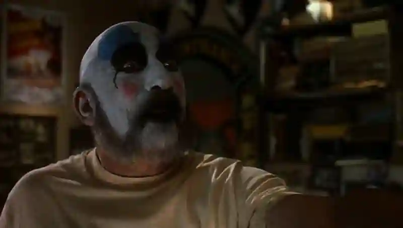 «Дом 1000 трупов» (House of 1000 Corpses, США, 2003 год) кино, ужасы, фильмы, фишки-мышки, что посмотреть