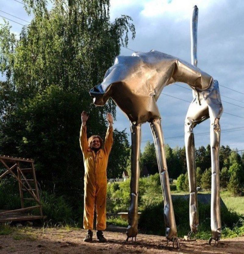 Питер украсили шестиметровым котом, самым большим в Европе