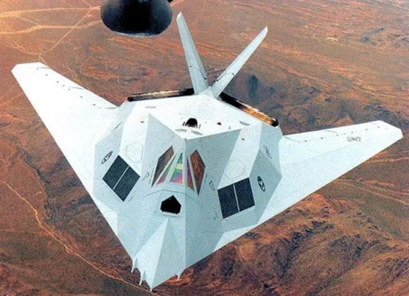 Самолет, которого невидно - 8 удивительных фактов о бомбардировщике F-117 «Стелс»