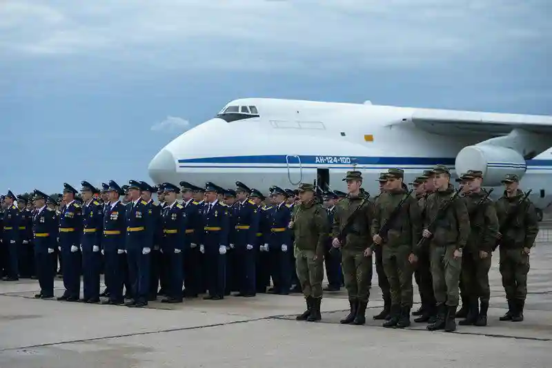 Воздушные грузовики: уникальный авиапарад прошел в Тверской области