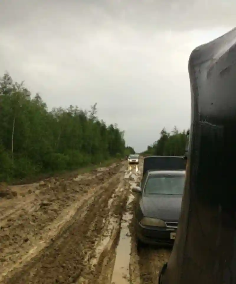 Грязевая ловушка на российской трассе