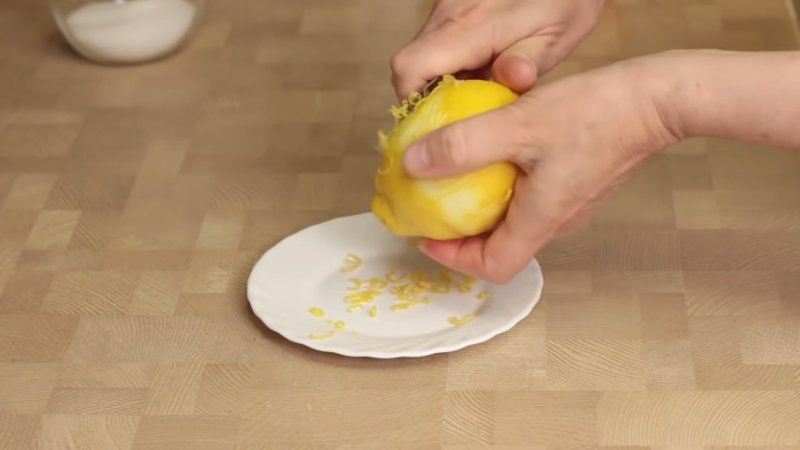 Три рецепта освежающего домашнего лимонада