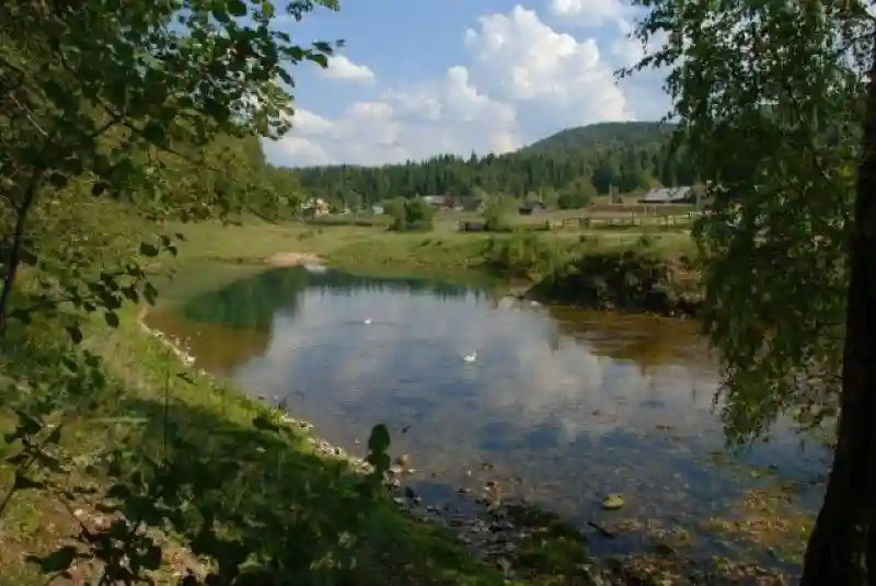 Уникальное озеро Сарва в Башкирии 