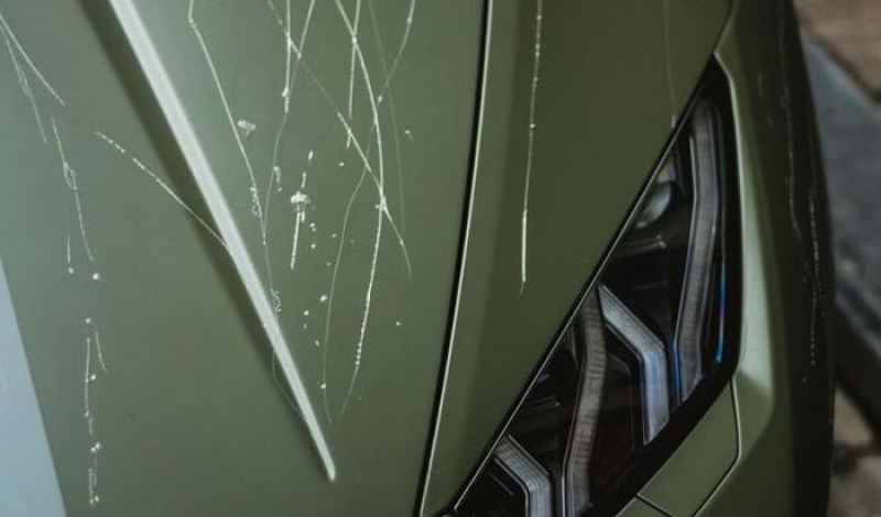 Вандалы повредили суперкар Lamborghini Huracan Avio 