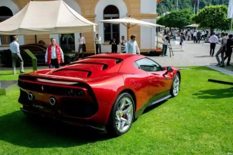 Итальянцы выпустили уникальный спорткар Ferrari SP38