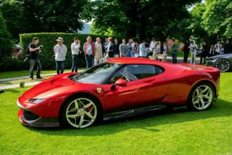 Итальянцы выпустили уникальный спорткар Ferrari SP38