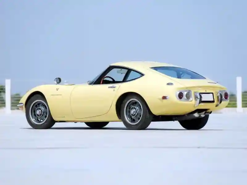 Toyota 2000GT Targa 1966: несостоявшийся автомобиль–актер