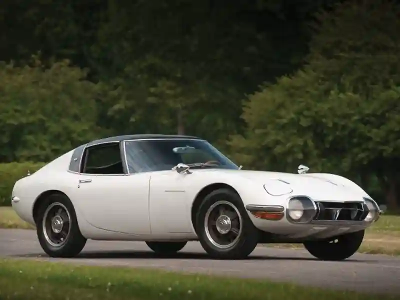 Toyota 2000GT Targa 1966: несостоявшийся автомобиль–актер