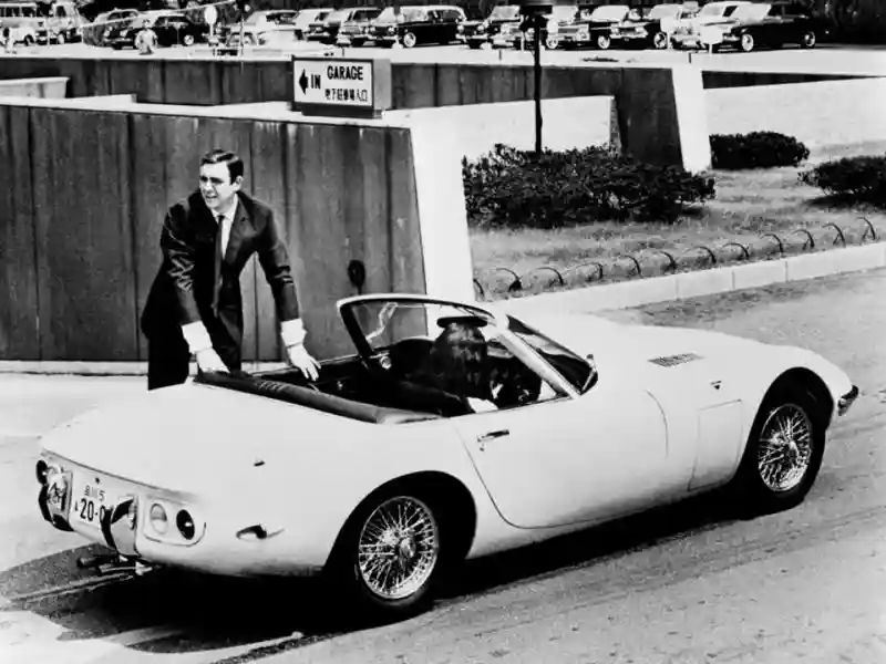 Toyota 2000GT Targa 1966: несостоявшийся автомобиль–актер