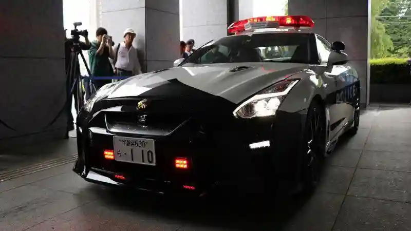 Nissan GT-R на службе закона на своей Родине