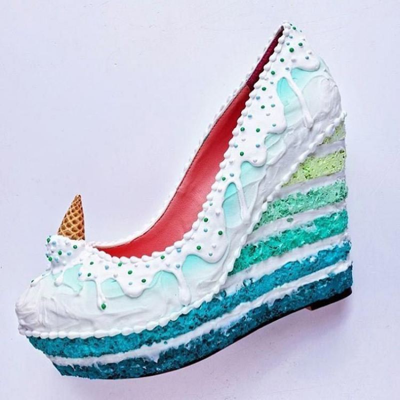 Дизайнер делает обувь в виде десертов, а некоторые из его творений слишком аппетитны