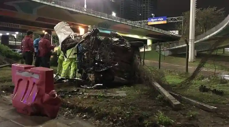 В Аргентине подросток выжил, вылетев с эстакады на огромной скорости