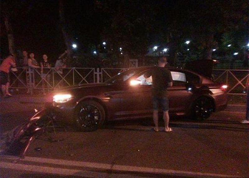 Федор Смолов разбил автомобиль за 9 миллионов рублей 