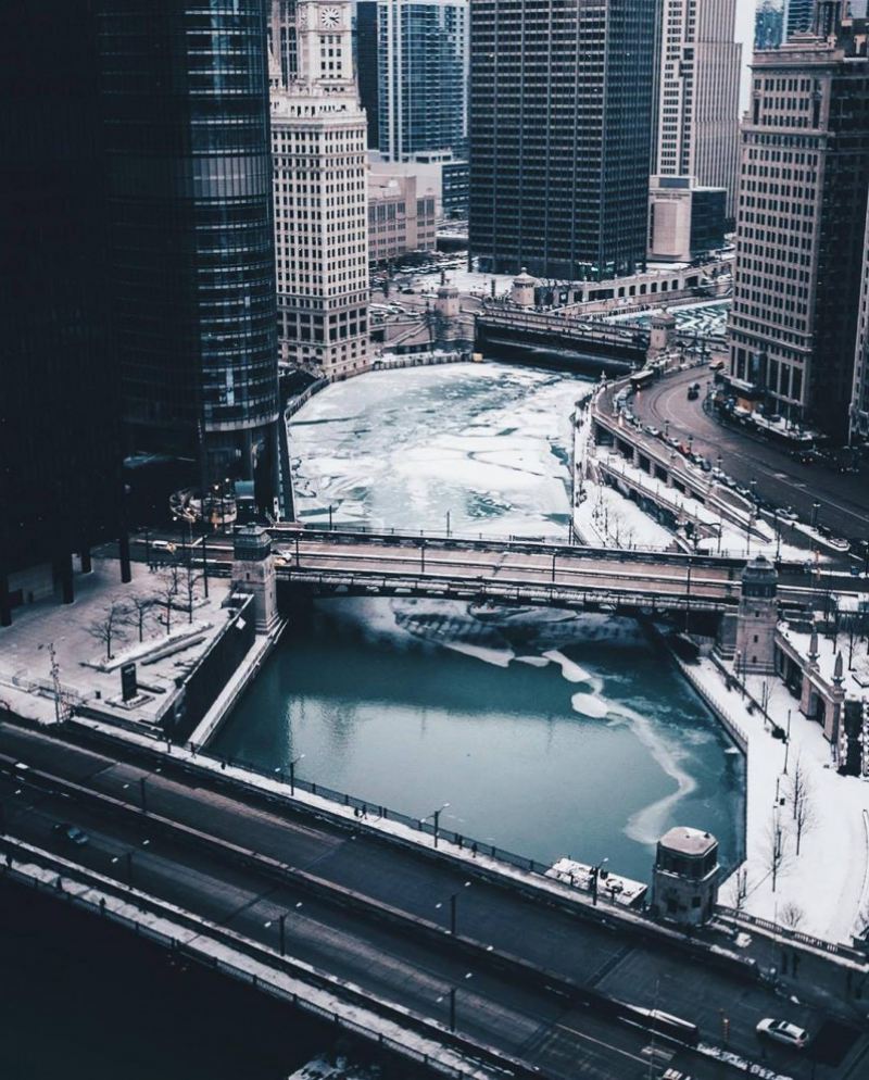Чикаго без людей на снимках Майкла Салисбери