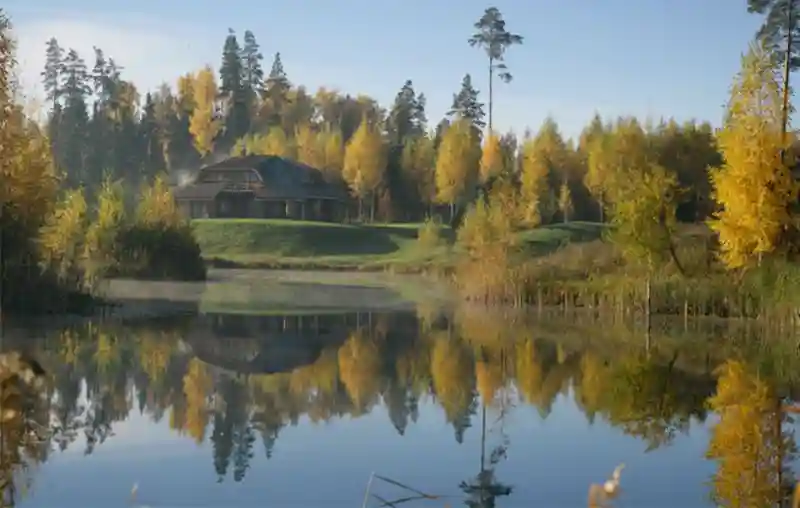 Латвийская деревня, построенная миллионером