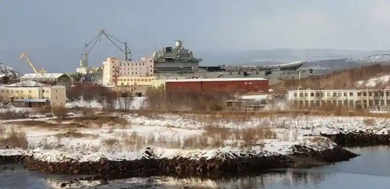 Авария. Утонул самый большой плавучий док