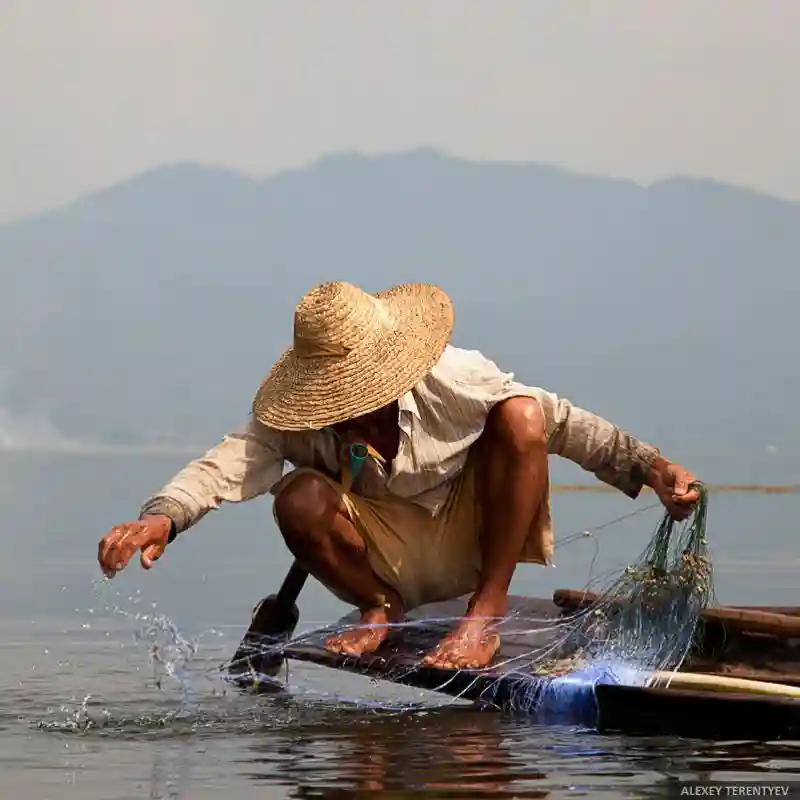 Жизнь Мьянмы на воде в фотографиях