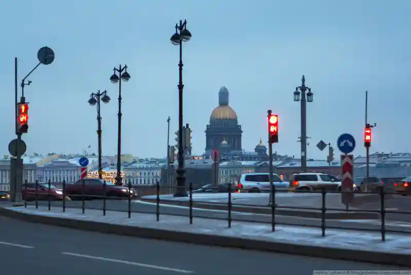 Санкт-петербург в ожидании праздника