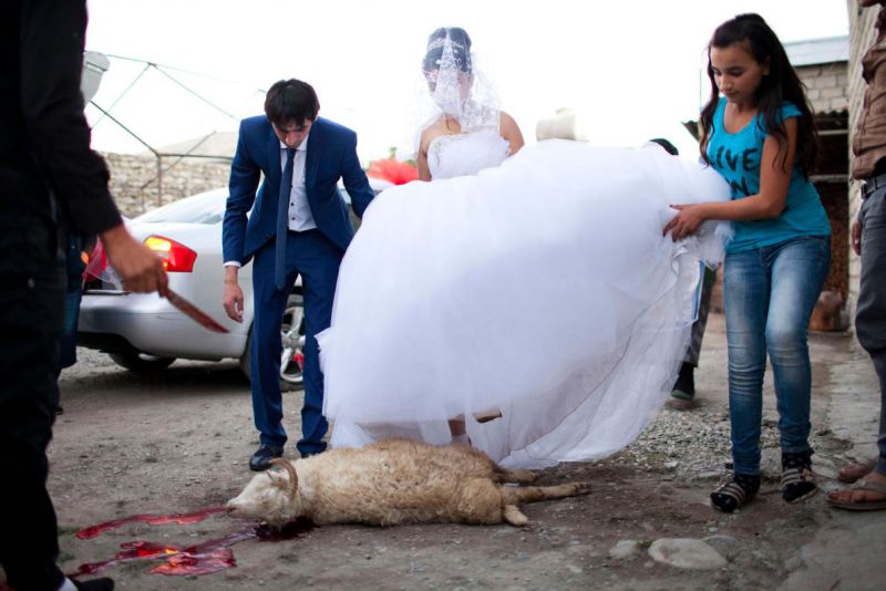 Жизнь несовершеннолетних невест в Грузии