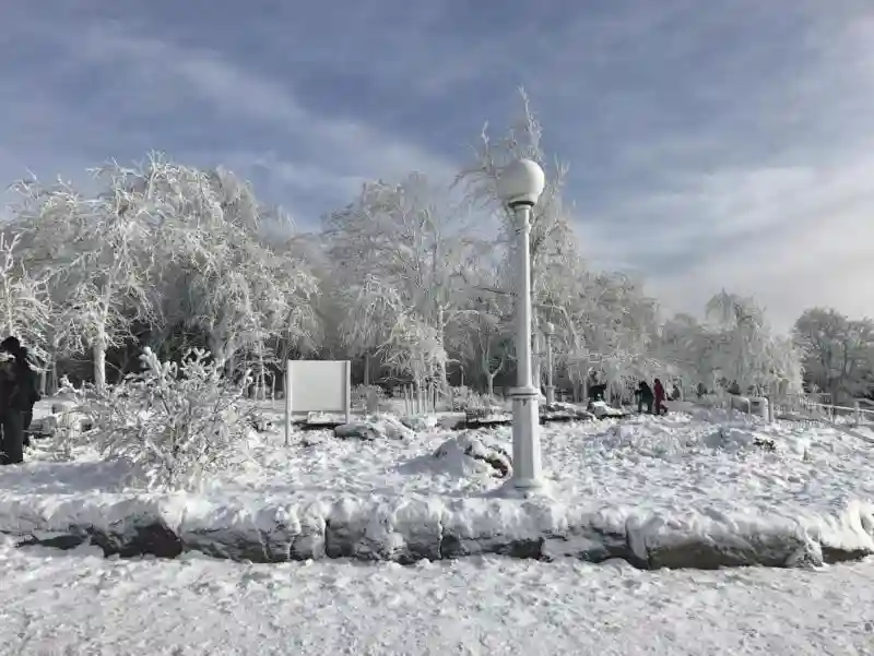 Штормы "Элеонора" и "Грейсон" в фотографиях