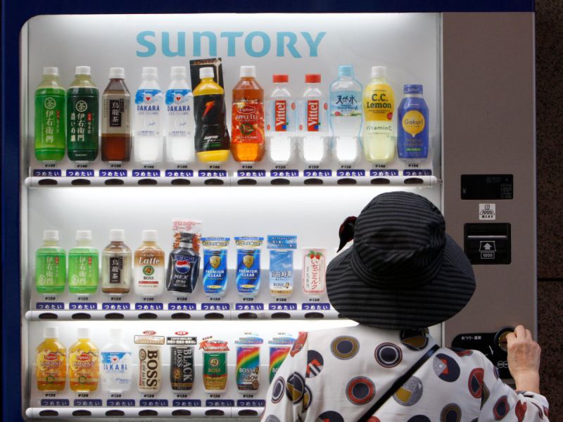 Почему в Японии много торговых автоматов