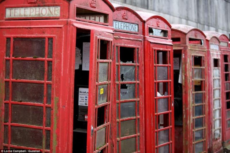 Как реставрируют знаменитые красные телефонные будки в Англии