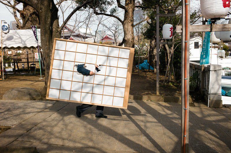 Причудливые и экстраординарные уличные фото японского фотографа Шина