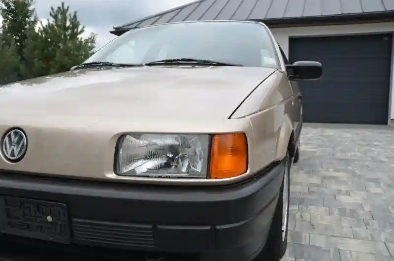 Volkswagen Passat B3 1988 года с небольшим пробегом из Польши