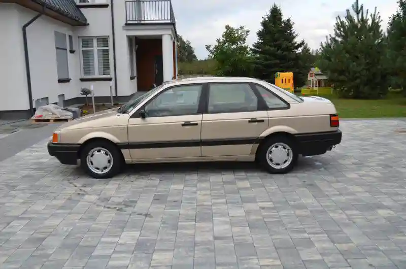 Volkswagen Passat B3 1988 года с небольшим пробегом из Польши