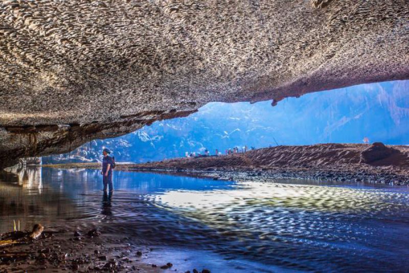 Самая крупная пещера в мире (14 фото)