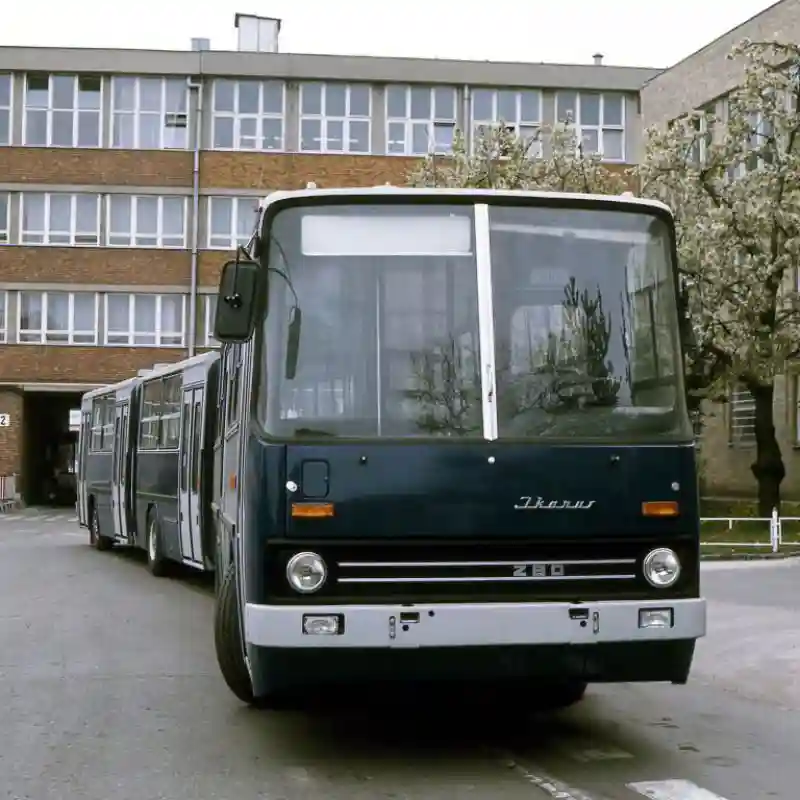 Супергармошка: многосекционный автобус Ikarus 293