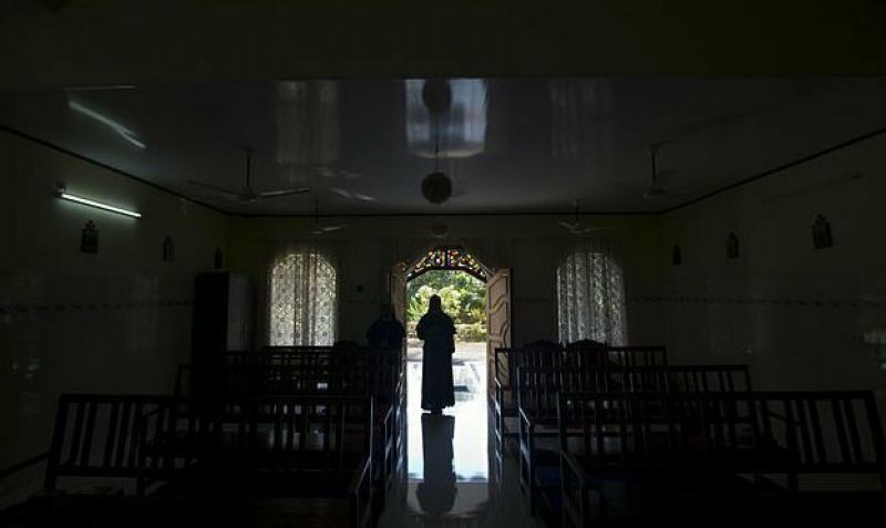 Обет молчания: католические священники годами насиловали монахинь