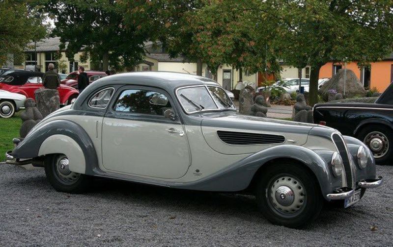 История возникновения автомобильной марки BMW. BMW 327 (1937–1955)