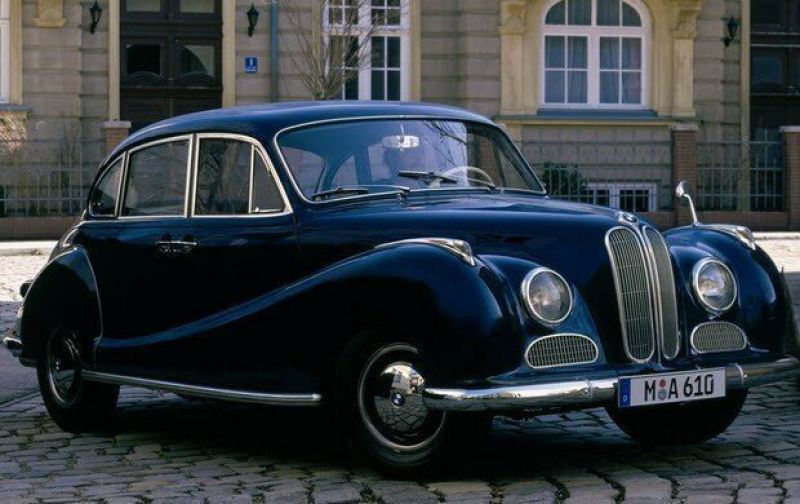 История возникновения автомобильной марки BMW. BMW 501 (1952–1958)