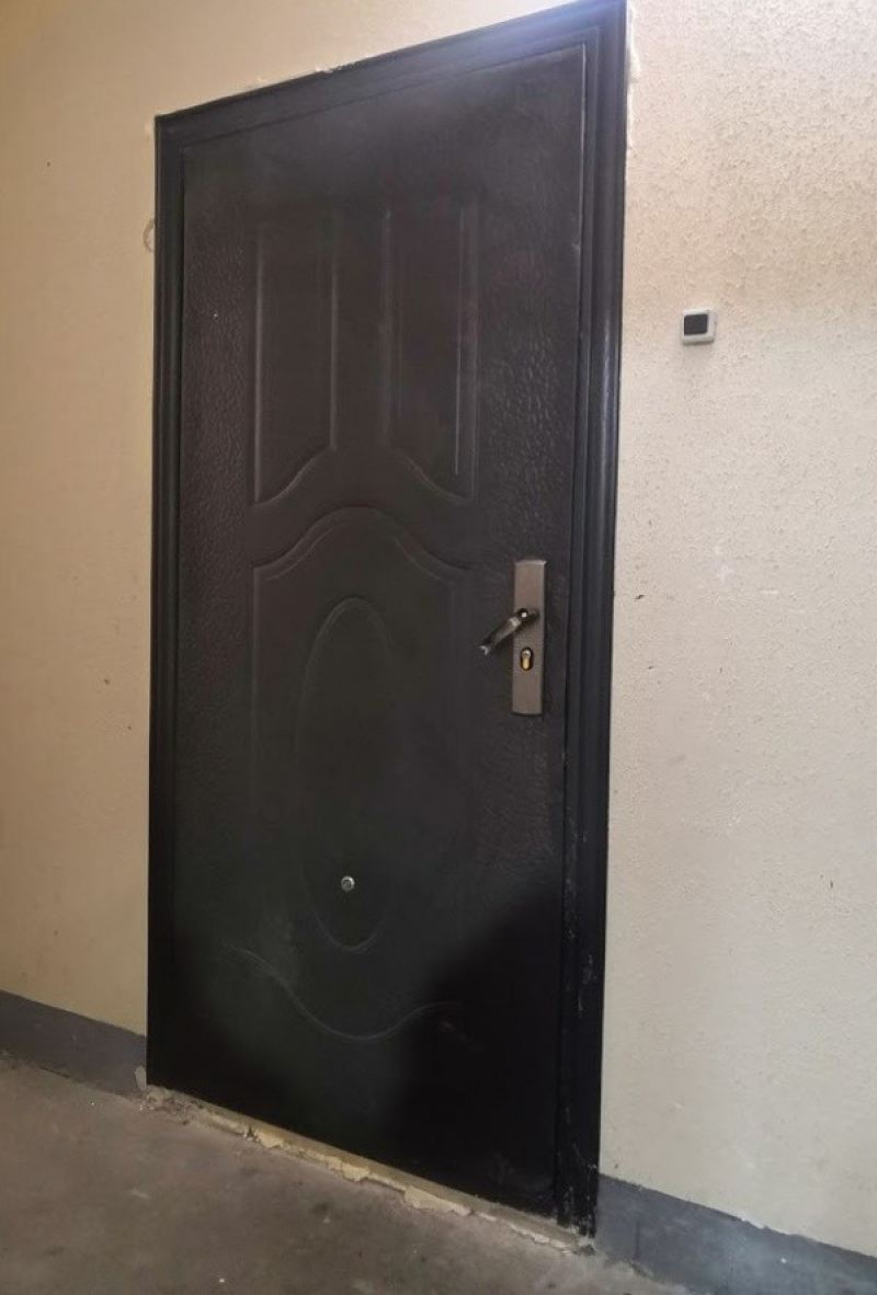 Что не так с входной дверью? 