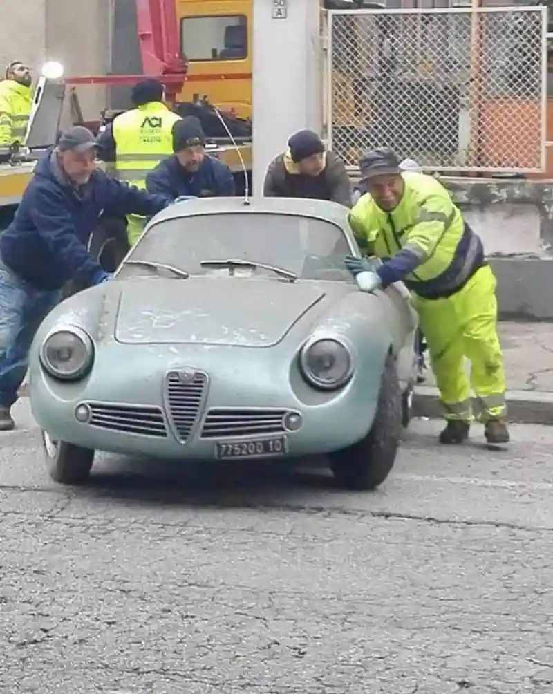 Редкая Alfa Romeo Giulietta SZ 1962 хранилась в подвале 35 лет