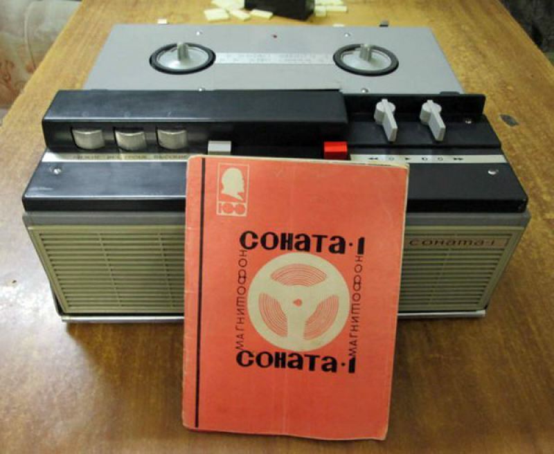 Катушечные ретро-магнитофоны Советского союза, Соната-1