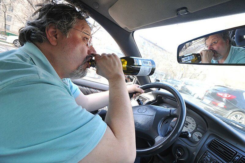 В Госдуме предложили забирать машины у пьяных водителей в пользу