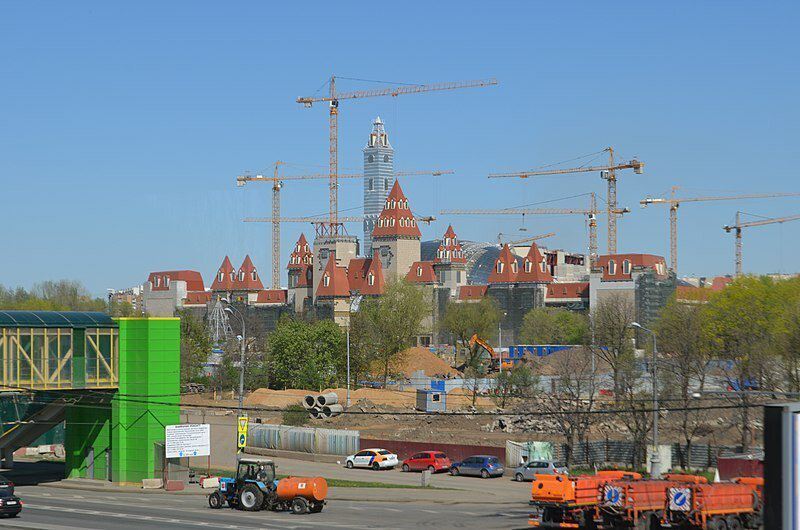 В Москве завершается строительство грандиозного парка развлечений