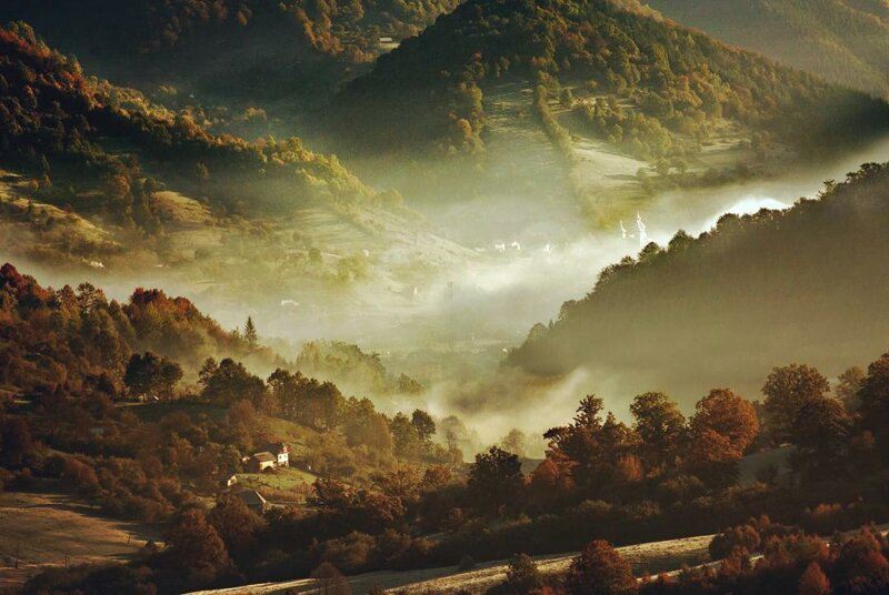 Фотограф провел 10 лет, фотографируя деревню в Трансильвании
